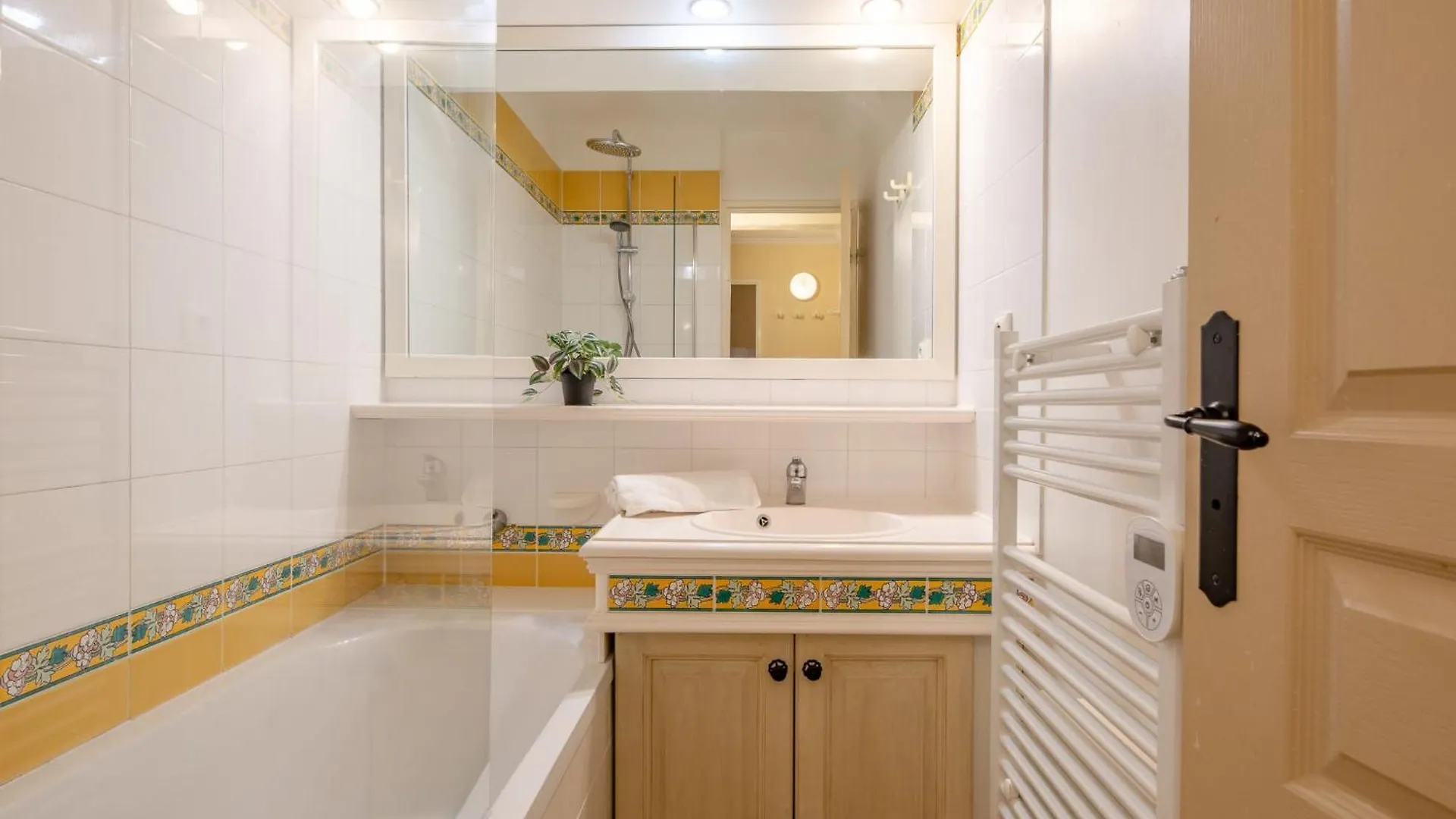 Apartment Les Rivages Des Issambres-4 By Interhome Les Issambres